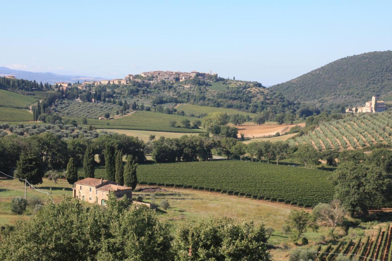 La Poderina Appartamenti Castelnuovo dell'Abate Bagian luar foto
